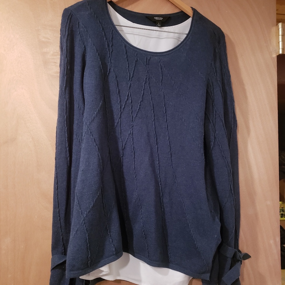 Sweater with bell sleeves by Simply Vera Wang